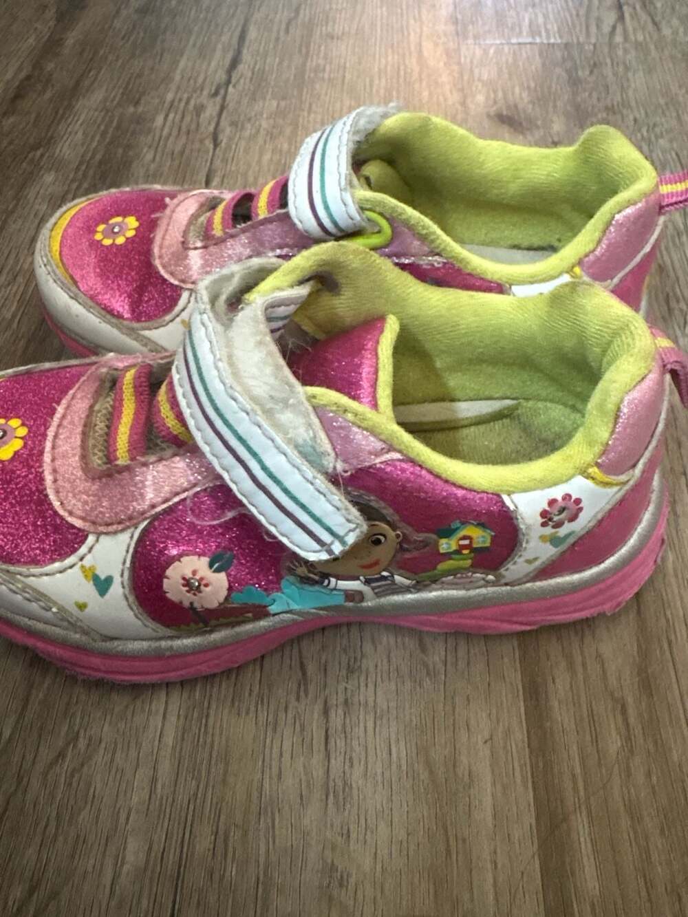 Vintage Disney Doc McStuffins Toddler Girls Athletic Sneakers